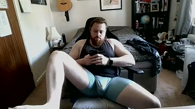 Snapshot of Hairy_Guy30 chatting on July 2026 04:32:01 PM Hairy Guy30 online show from July 2026 04:32:01 PM