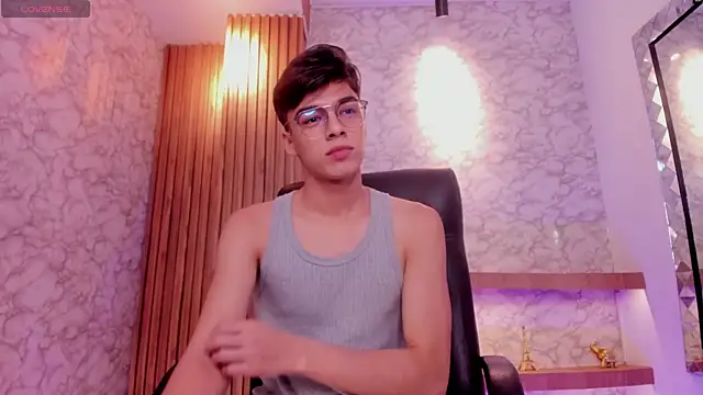 Gerony  online show from December 2025 05:07:01 AM