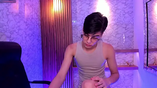 Gerony  online show from December 2025 05:32:01 AM