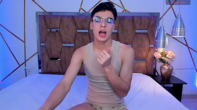 Gerony  online show from March 2025 05:18:02 AM