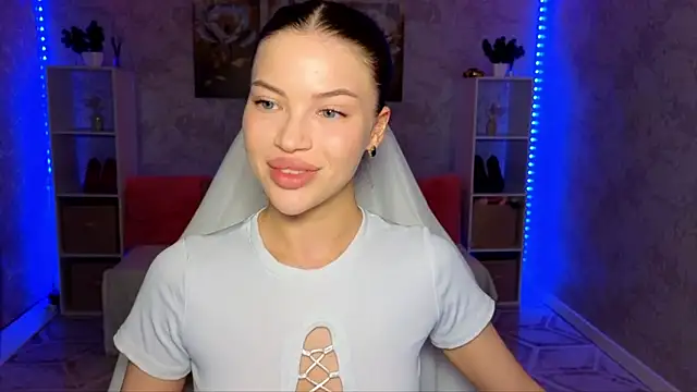 EmmyMills online show from May 2026 09:47:01 PM