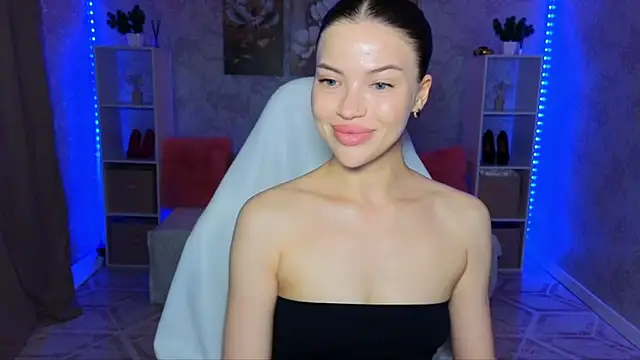 EmmyMills online show from May 2026 09:12:02 PM