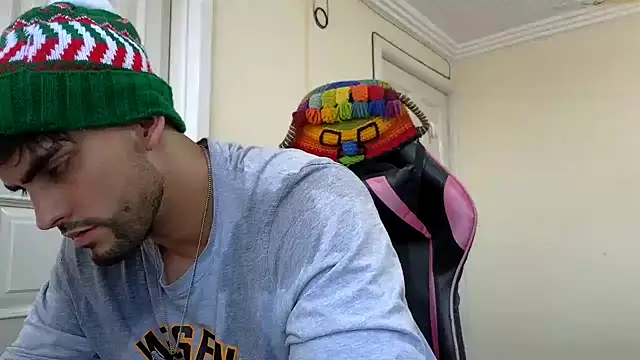 Jackyrose online show from December 2025 08:33:02 PM