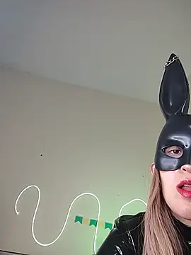 Snapshot of Bunny_Sexyy chatting on June 2026 08:02:02 AM Bunny Sexyy online show from June 2026 08:02:02 AM