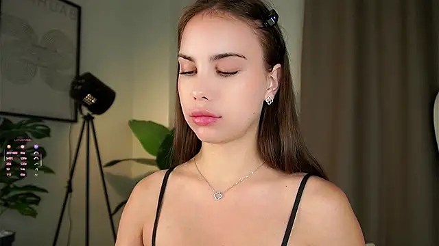 LillianLester online show from October 2025 03:05:01 AM