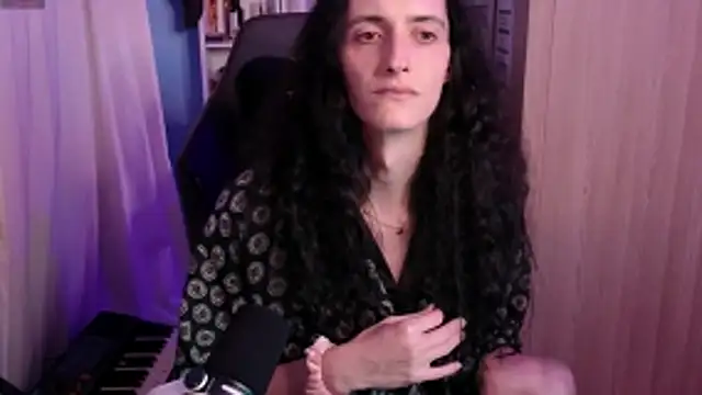 MemiKouki online show from March 2026 11:36:02 PM