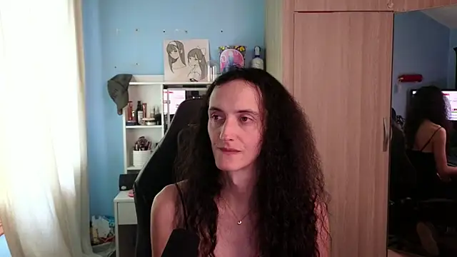 MemiKouki online show from May 2026 06:07:02 PM