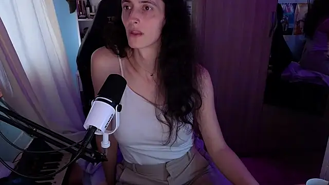 MemiKouki online show from February 2026 04:40:02 PM