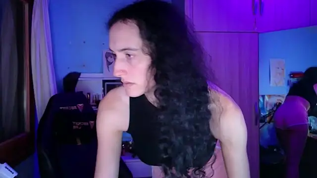 MemiKouki online show from April 2026 06:44:02 PM