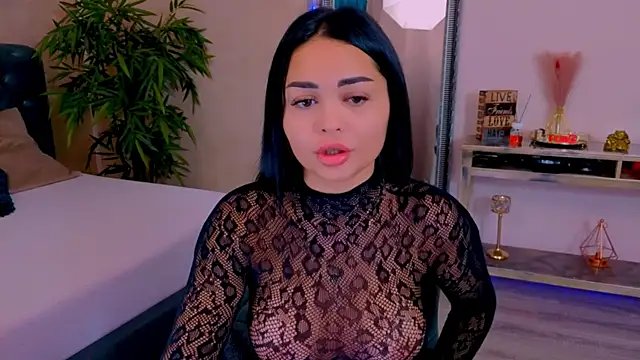 Snapshot of MichelleReys chatting on October 2025 07:13:02 PM MichelleReys online show from October 2025 07:13:02 PM