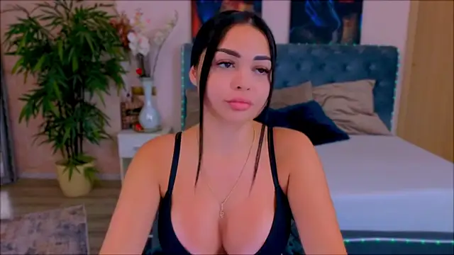 Snapshot of MichelleReys chatting on October 2025 07:04:02 PM MichelleReys online show from October 2025 07:04:02 PM