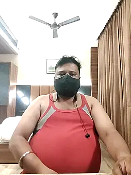 Hunk-Hand6 online show from September 2025 08:27:01 PM