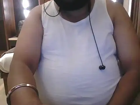 Hunk-Hand6 online show from October 2025 03:02:02 PM