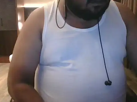 Hunk-Hand6 online show from October 2025 01:55:01 PM