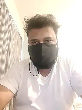Hunk-Hand6 online show from April 2026 12:56:02 PM