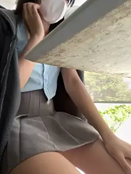 Snapshot of Lami_Mi chatting on March 2026 06:57:02 AM Lami Mi online show from March 2026 06:57:02 AM