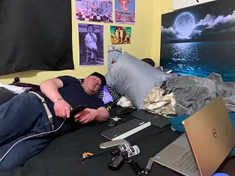 Mic Oxinner online show from April 2026 07:20:02 AM