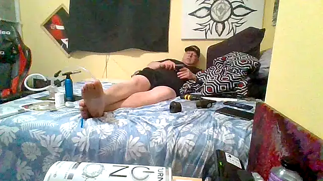 Mic Oxinner online show from March 2026 07:19:01 PM