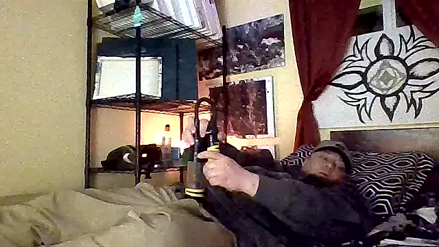 Snapshot of Mic_Oxinner chatting on November 2025 08:13:01 AM Mic Oxinner online show from November 2025 08:13:01 AM