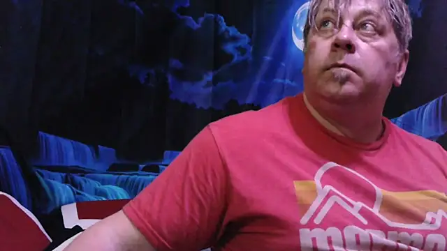 Mic Oxinner online show from February 2026 11:33:02 AM