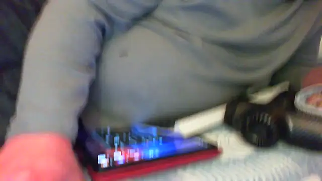 Snapshot of Mic_Oxinner chatting on October 2025 07:14:02 PM Mic Oxinner online show from October 2025 07:14:02 PM