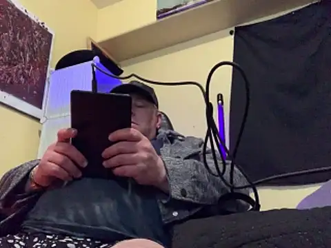 Mic Oxinner online show from March 2026 10:15:01 AM