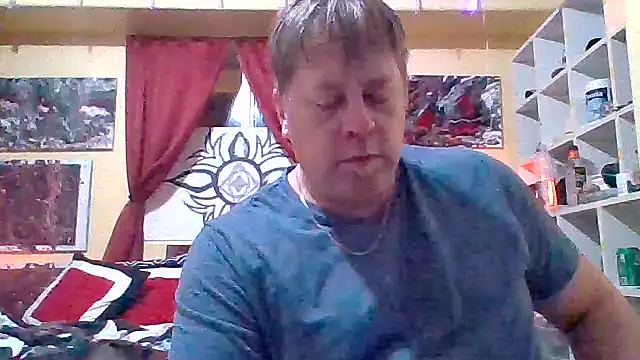 Snapshot of Mic_Oxinner chatting on November 2025 09:23:02 AM Mic Oxinner online show from November 2025 09:23:02 AM