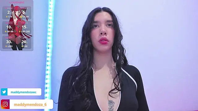 MaddyMendozaxx online show from November 2025 02:39:02 PM