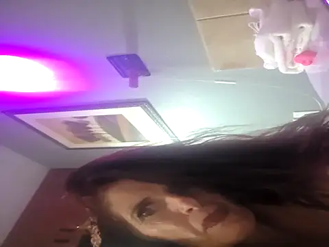 Avaivory online show from October 2025 05:29:02 AM