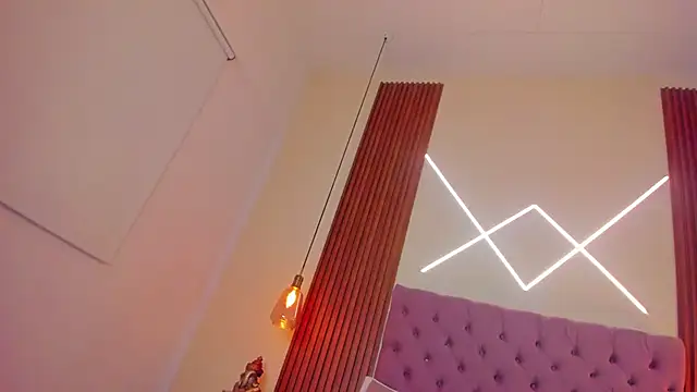 Sophia turneer online show from March 2026 02:08:01 AM