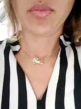 melissa 35  online show from November 2025 01:00:02 AM