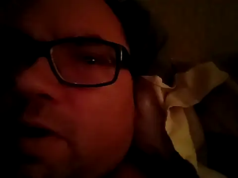 Snapshot of Mickael19 chatting on November 2025 06:19:01 AM Mickael19 online show from November 2025 06:19:01 AM