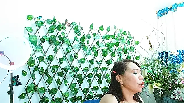 dannamomcerrat online show from September 2025 08:49:01 PM