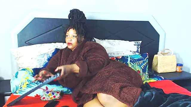 Snapshot of Bulkyyass chatting on June 2026 08:35:02 AM Bulkyyass online show from June 2026 08:35:02 AM