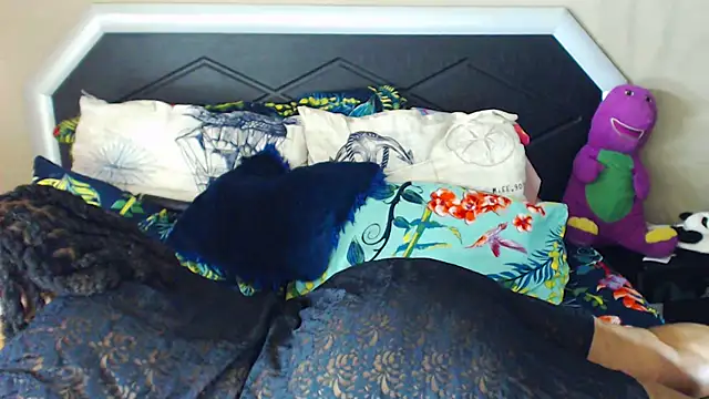 Bulkyyass online show from December 2025 10:41:01 AM