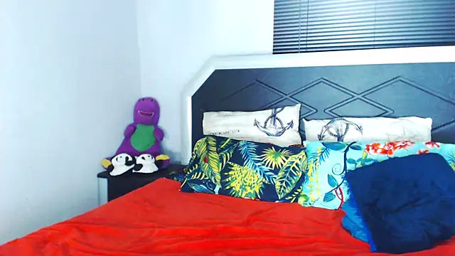 Bulkyyass online show from April 2026 05:52:01 PM