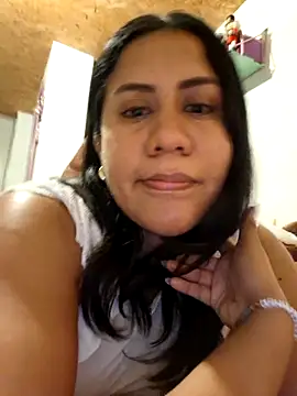 Snapshot of KasiaVenus_ chatting on October 2025 01:05:02 AM KasiaVenus online show from October 2025 01:05:02 AM