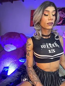 Snapshot of Alexa_Chanell_Oficial chatting on October 2025 01:45:01 PM Alexa Chanell Oficial online show from October 2025 01:45:01 PM