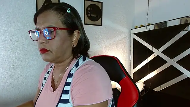 elizabeth mature23 online show from October 2025 12:38:02 PM