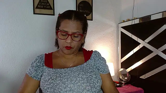 elizabeth mature23 online show from October 2025 04:08:02 PM