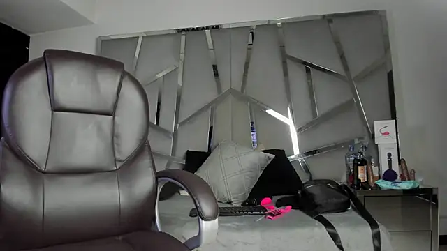 Catherinee69 x online show from March 2026 05:52:02 AM