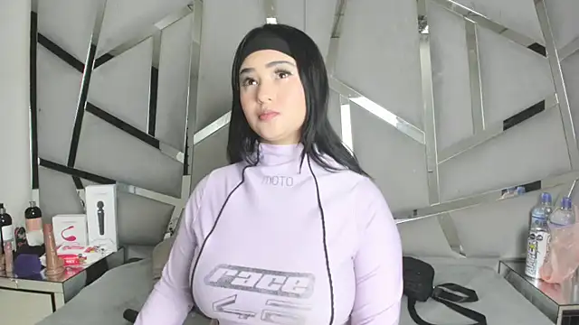 Catherinee69 x online show from November 2025 04:28:01 AM