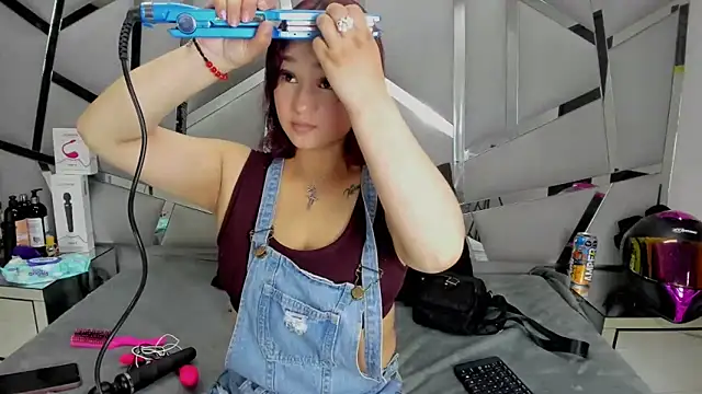 Catherinee69 x online show from April 2026 03:32:02 AM