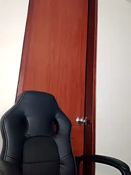 FREYJA- online show from October 2025 06:43:02 PM