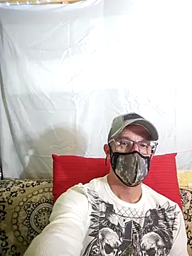 Snapshot of Cadillacninja chatting on October 2025 05:29:02 AM Cadillacninja online show from October 2025 05:29:02 AM