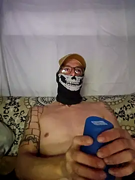 Snapshot of Cadillacninja chatting on October 2025 08:57:01 AM Cadillacninja online show from October 2025 08:57:01 AM