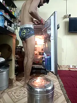 saggy1218 online show from April 2026 10:24:01 PM