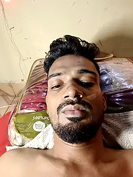 Snapshot of saggy1218 chatting on December 2025 10:59:02 PM saggy1218 online show from December 2025 10:59:02 PM