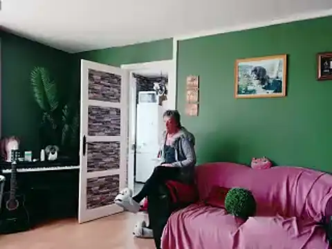 Snapshot of Anjela30 chatting on December 2024 01:12:01 PM Anjela30 online show from December 2024 01:12:01 PM