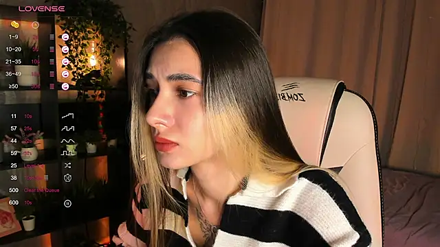 DarlaLike online show from November 2025 03:40:02 AM